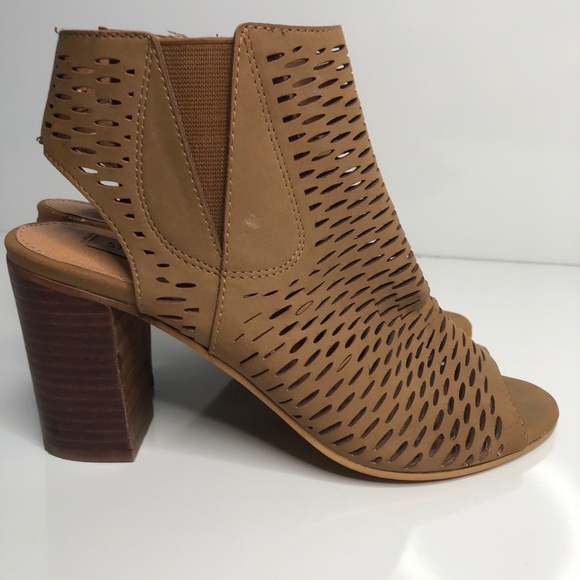 Steve Madden Shoes - Steve Madden Noted Perforated Sandal Booties 7.5